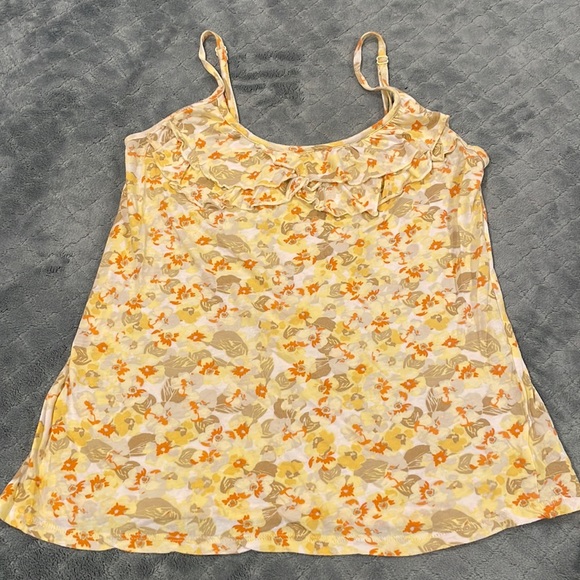 Old navy tank top floral - Picture 1 of 4